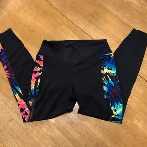 Victorias Secret PINK Active Black Multicolor Leggings PANTS Pockets size M
